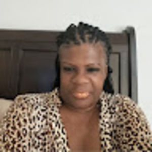 Meet your Posher, Yvette